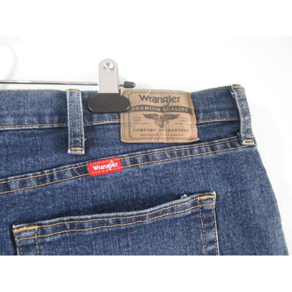 Wrangler Mens Relaxed Fit Denim Jean Shorts Size 42 Blue Cotton Blend EUC - Picture 4 of 10